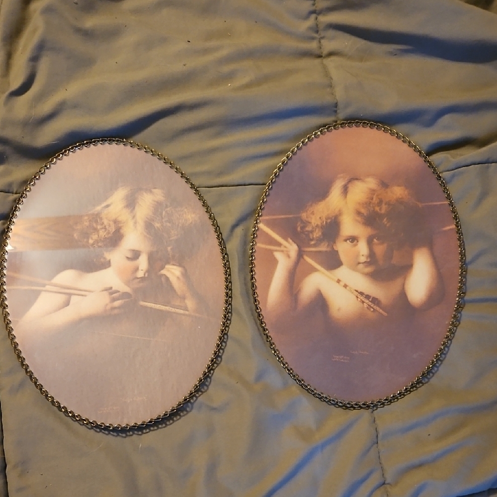 Brown Oval Picture Frames with Ornate Borders